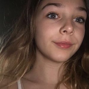 Meet your Posher, Ava